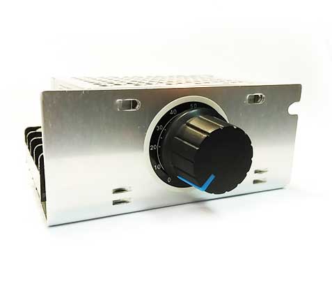MK067M ��������� �������� 220� / 4 ��� (18 �) � ������� � ����������
